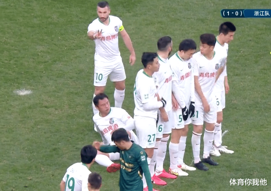 大连|0-1！0-0！大连人遭暴击，对手折射球破门爆冷，成都浙江升上中超