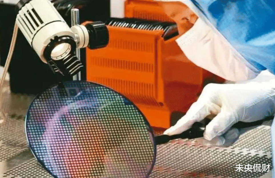 光刻机|老美要难受了，我国四大领域有新突破，比光刻机还重要