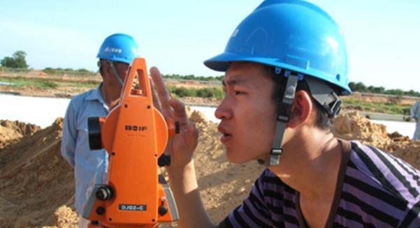 大学生|大学生后悔报考的专业排名，师范专业榜上有名，榜首专业意料之中