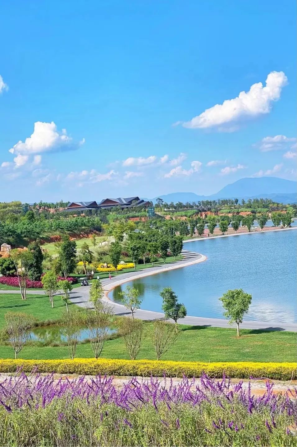 无量山|挖到一座20℃的避世小城，人均30畅泡温泉，一秒穿越摩洛哥，秋冬躺平正合适！