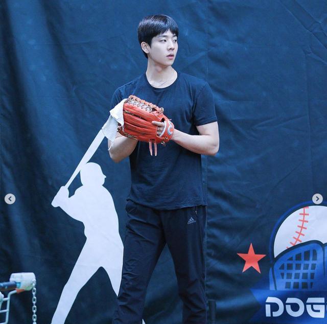 无法抗拒的他|《无法抗拒的他》最帅男二蔡钟协染疫迎反转，新剧拍摄行程已调整