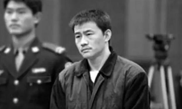 16岁河南小伙2000元买下水泥袋,转手卖一万,1992年攒下千万身家