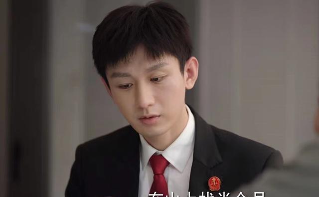 李锐|湖南台主持人参演《底线》,不是专业演员,却比专业的演得还好