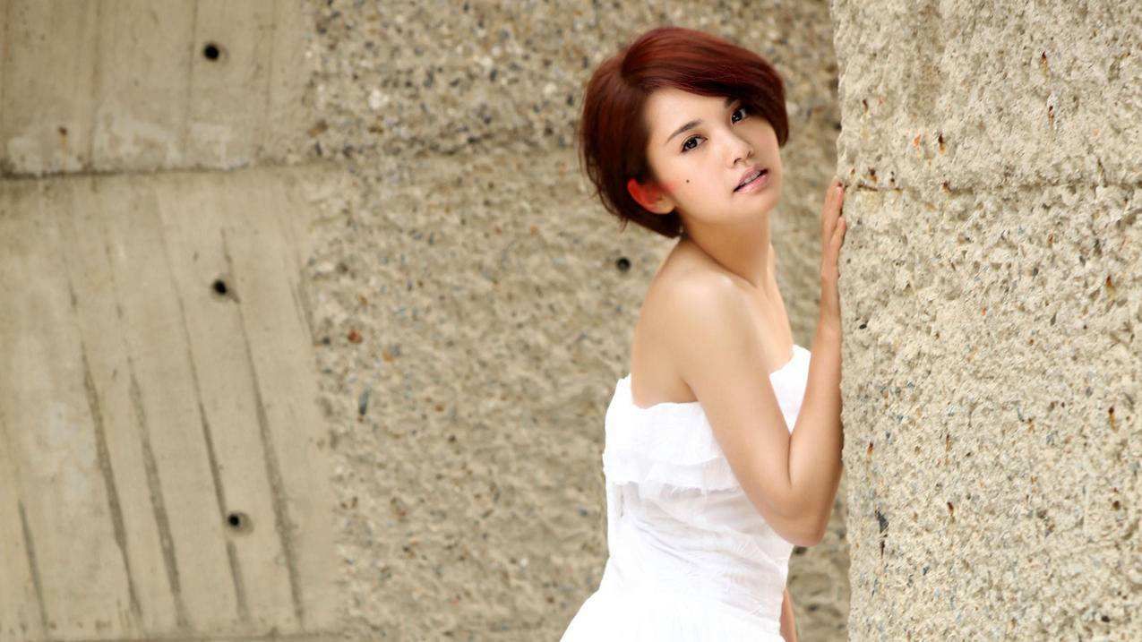 杨丞琳|杨丞琳被质疑整形，发16岁时的照片辟谣，回应：没有做就是没有做