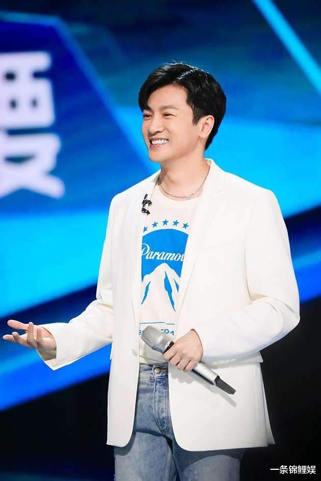 苏有朋|苏有朋等人合唱《红蜻蜓》，潘玮柏郑钧泪洒当场，简直太好哭了