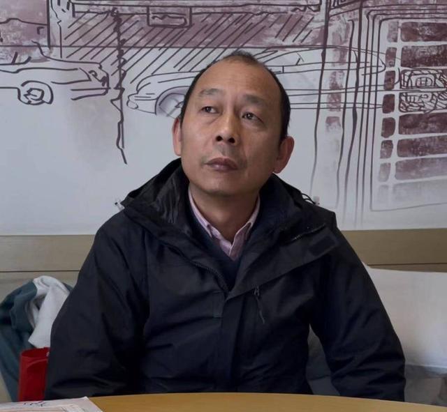 劳荣枝哥哥大口气说改判,网红律师为虎作伥,这才是最深的恶!