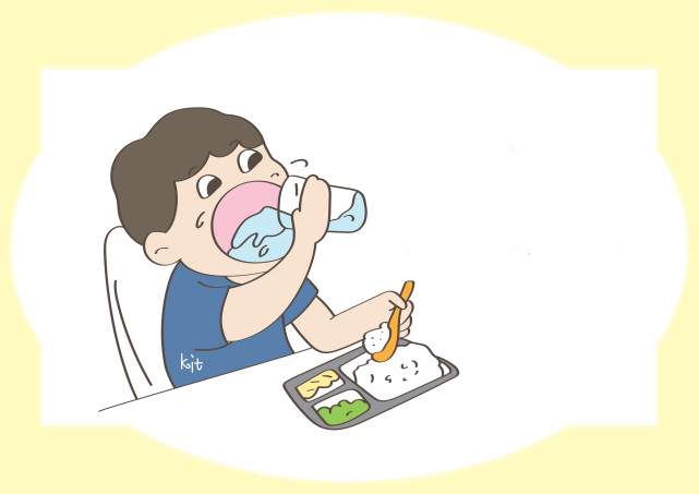 睡眠|小儿积食,和脾虚有关,这几个时间段别喝水