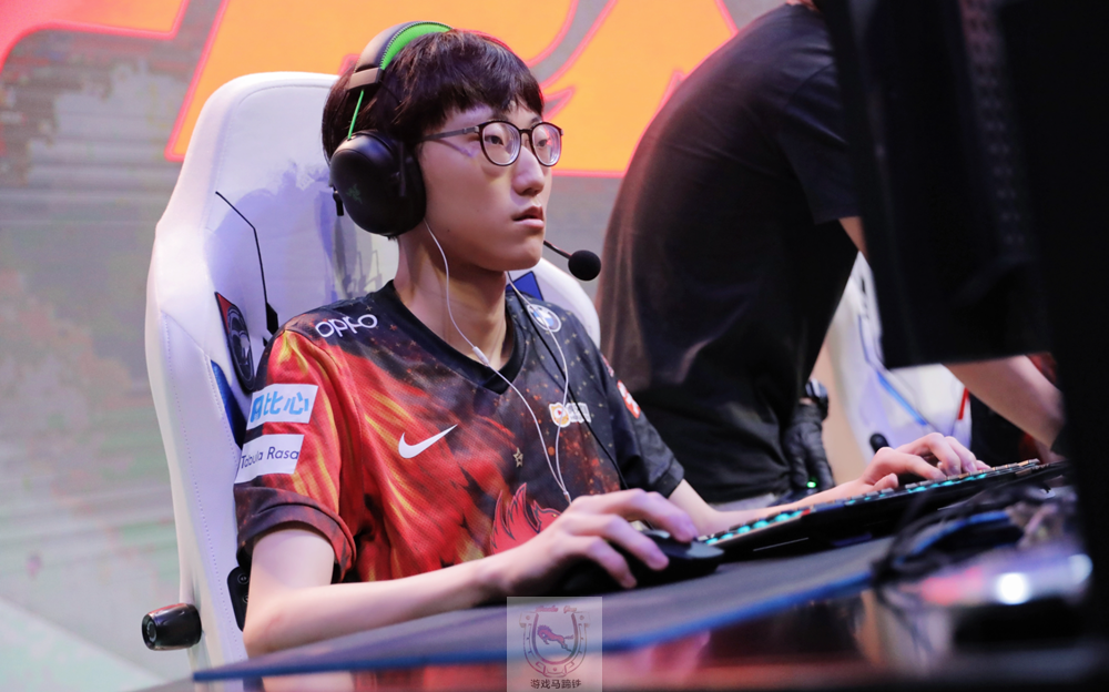 星星说|怪版本还是怪自己?盘点LOL职业赛不偏科的优秀代表