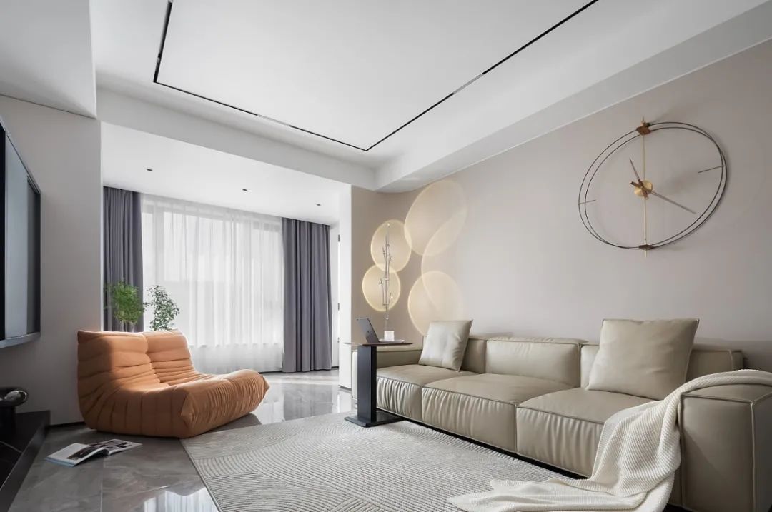 120平米，三室两厅，现代风格，灰白橘三色碰撞，简洁又有品位！