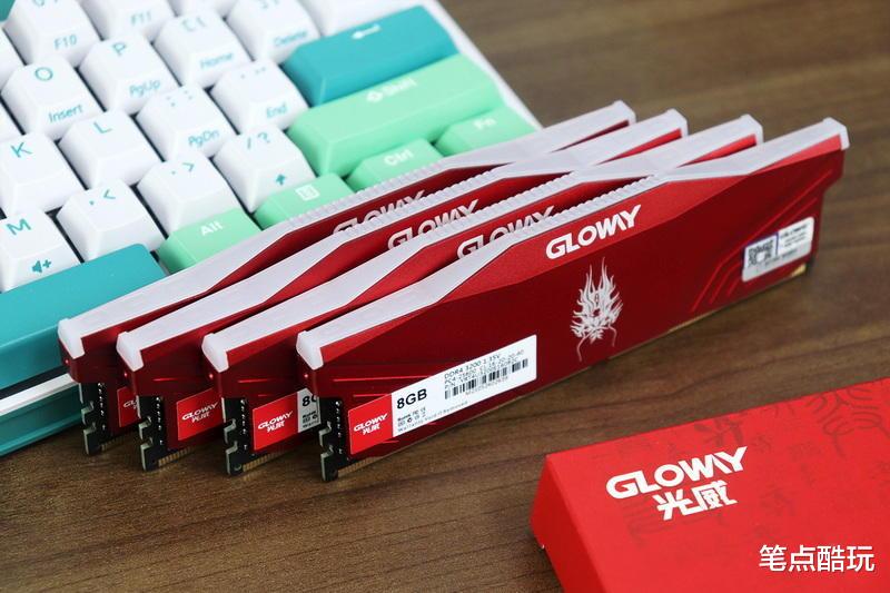 内存条|4条插满!纯国产RGB灯条装机:光威弈Pro游戏内存条装机实测