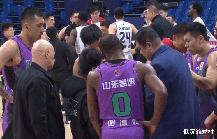 国际米兰|三问徐长锁：球队崩盘创多项耻辱记录，主动放弃比赛能赢得尊重吗