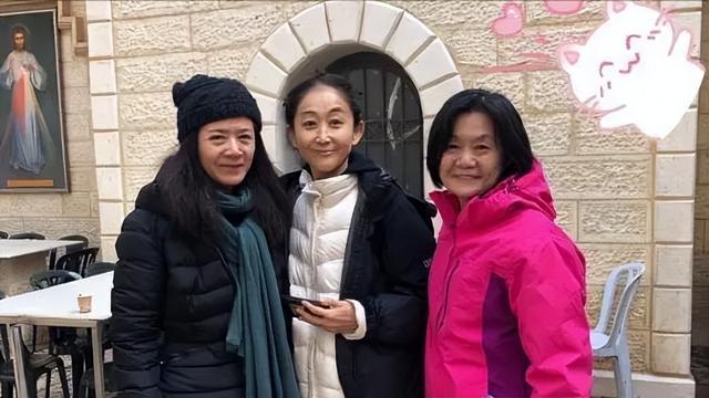 巫刚|巫刚:和丁克妻子离婚后,和不婚不育的陈瑾走在一起,相伴20年