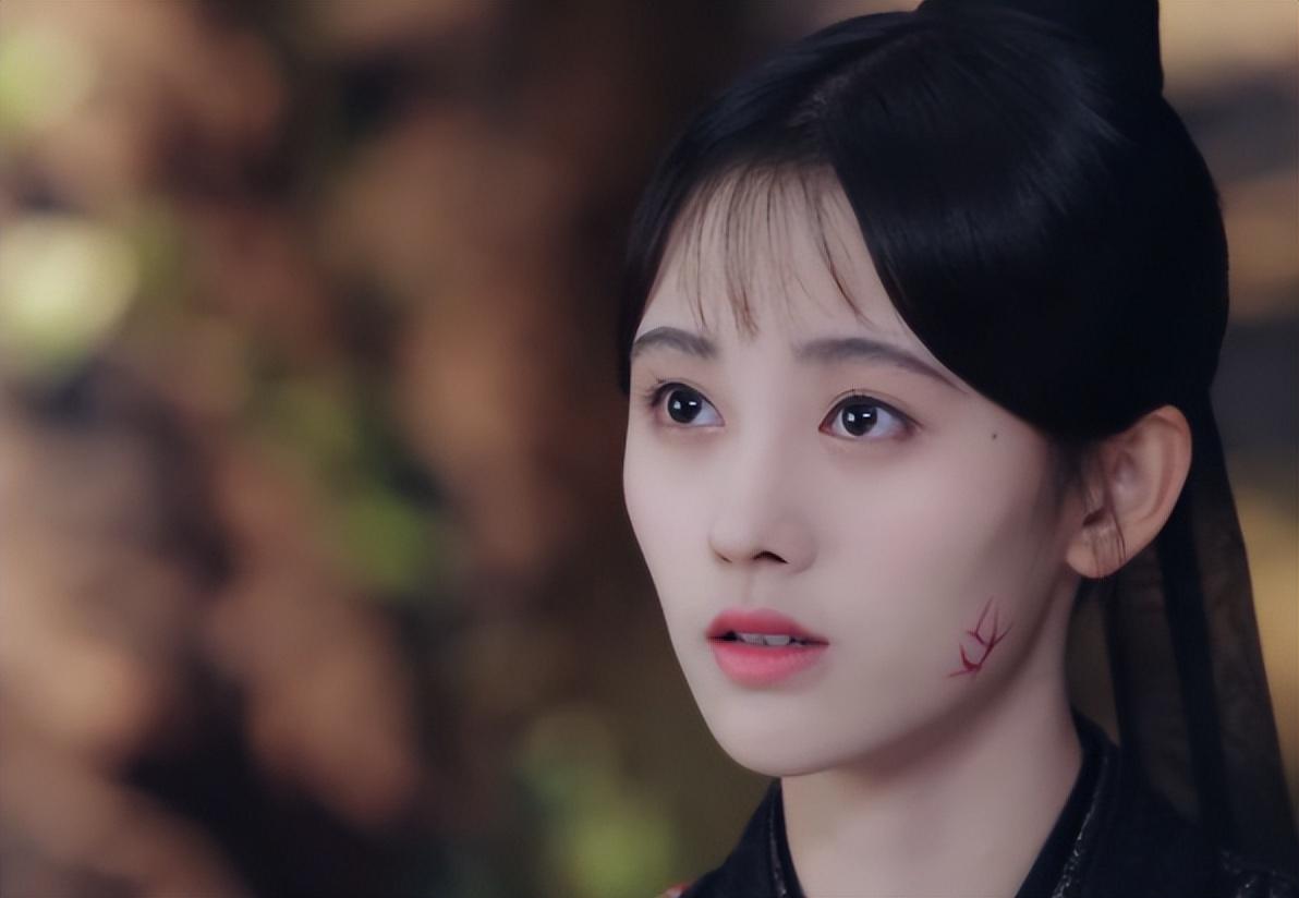 迪丽热巴|放不下身段就别演丑角，这些女星告诉你，什么叫敬业不糊弄观众