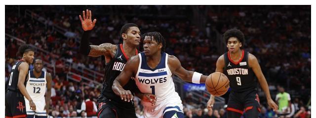 火箭队|NBA常规赛森林狼对火箭，火箭三巨头阵容初成，第四节差点追平对方