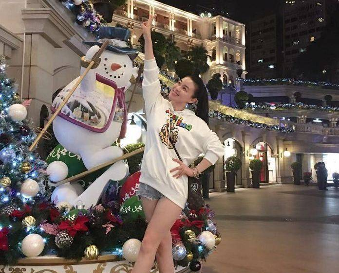 赵本山|本山传媒最美女演员,赵本山挺了她15年,如今35岁还不结婚!