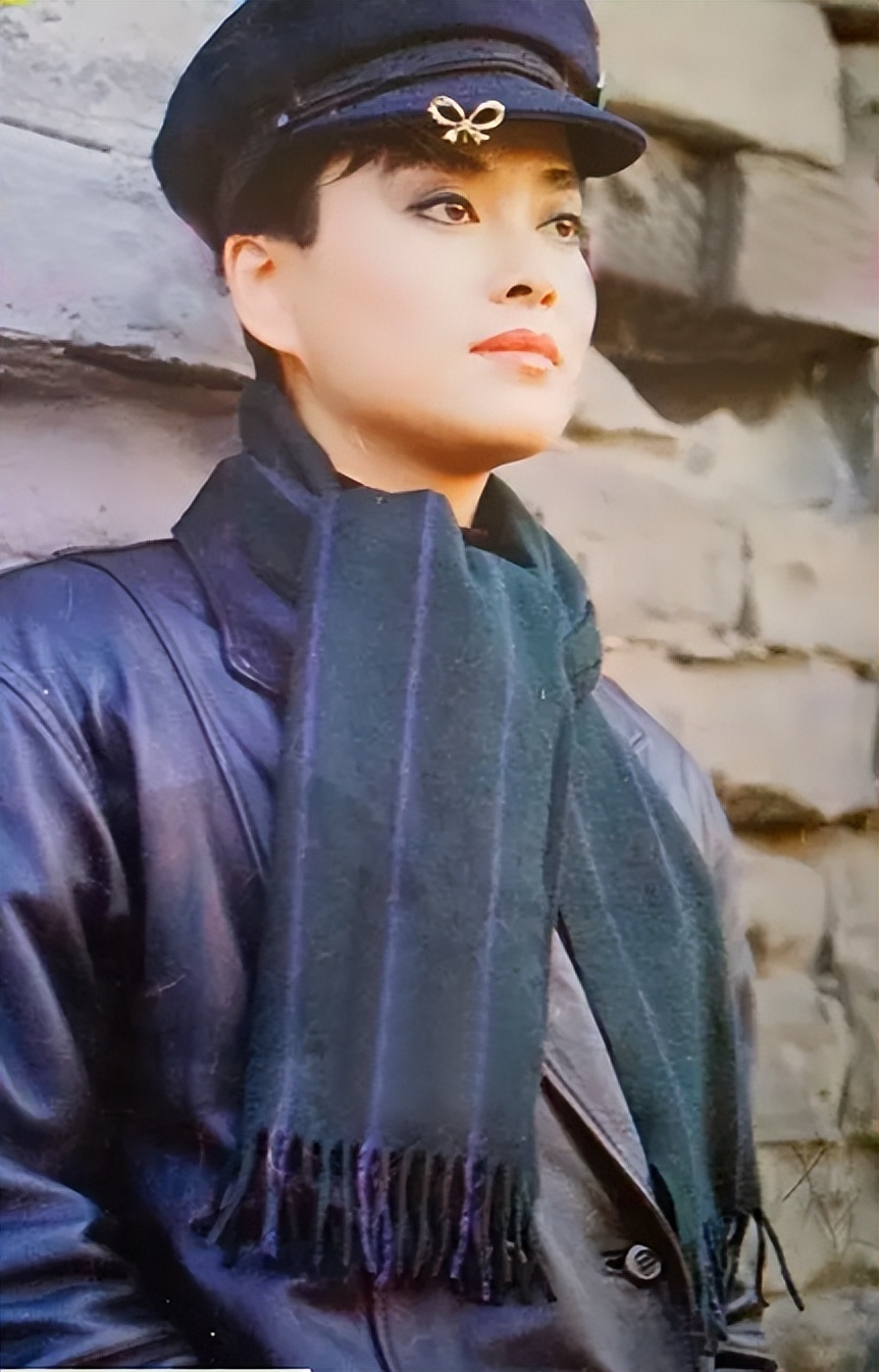 毛阿敏|毛阿敏：含泪送别丈夫，余生我只想做个好妈妈