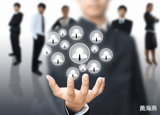 穿衣搭配|职场中,我们要做的就是不让别人说自己做得不对