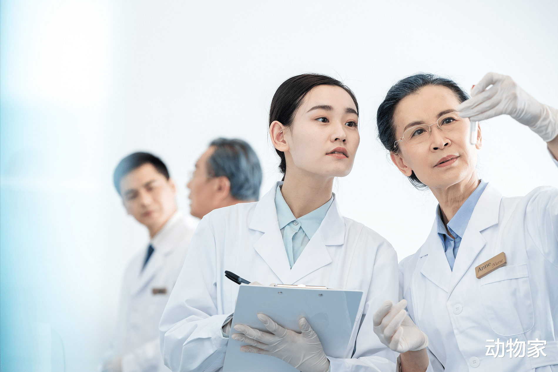 古代武侠小说里以毒攻毒是真的吗?看看现代如何把“剧毒变良药”