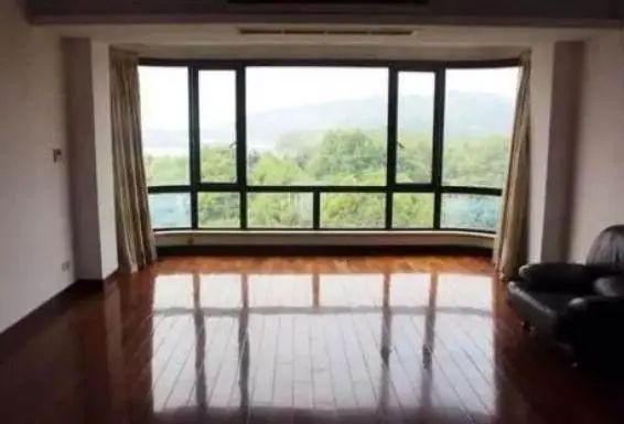 为什么新房万万别装“落地窗”？听内行一分析，庆幸知道及时