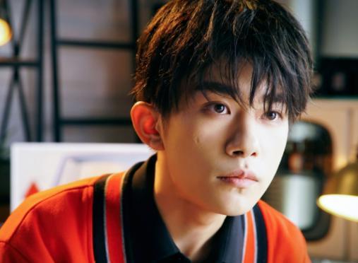 易烊千玺|易烊千玺，肖战，陈道明将上演冬奥竞技电影《梦想的距离》，期待