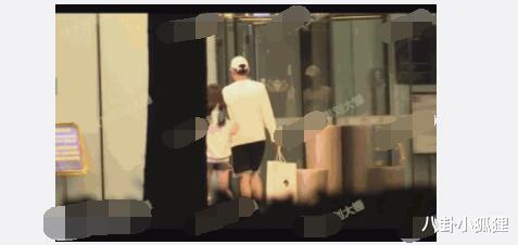 张嘉倪|张嘉倪老公被曝出轨，深夜搂妙龄女子回酒店，张嘉倪已删庆生合照