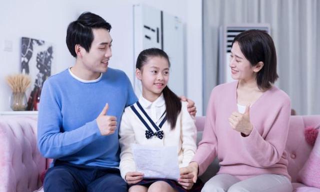 4岁小女孩因“奶辣风”走红,网友直呼毁三观,宝妈:多管闲事
