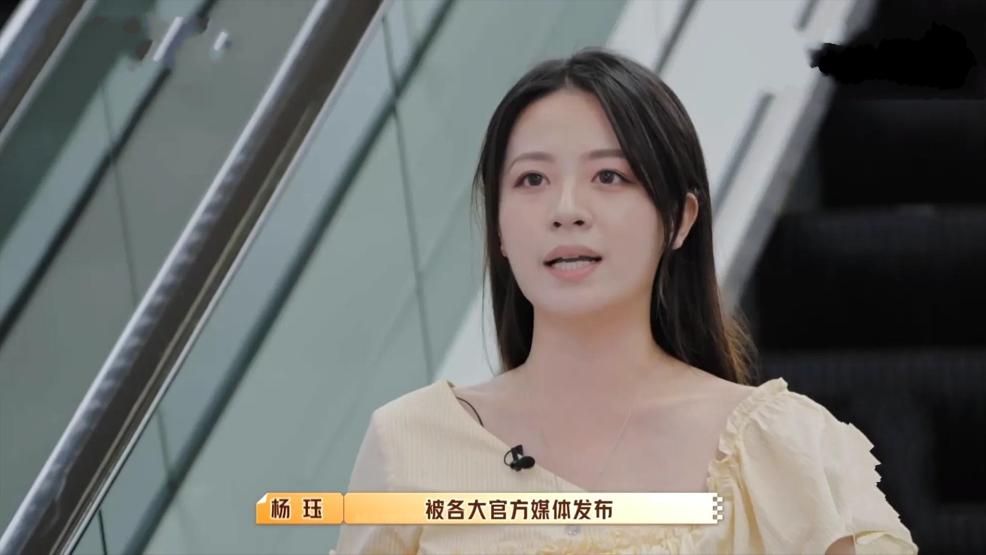 00后|芒果太牛了!带着100位“00后”玩综艺,央视网点名表扬