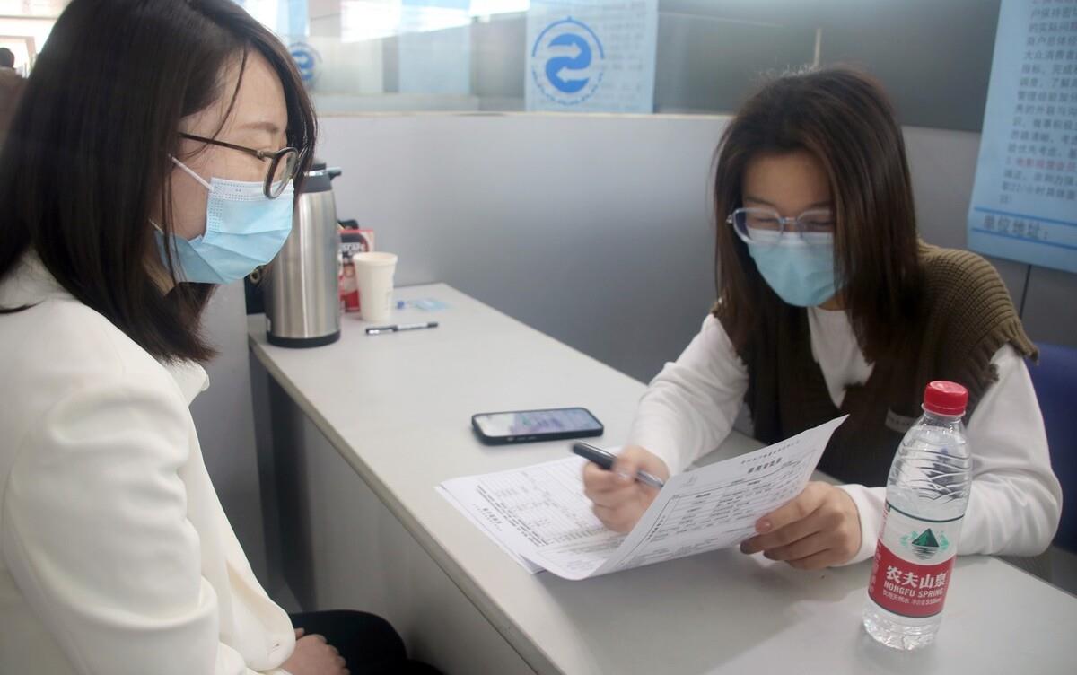 求职|谷爱凌的朋友！这届00后的简历有多亮眼？面试官直言让人笑出眼泪