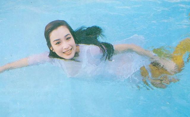 蔡少芬|5位嫁内地小艺人的富婆港星,郭羡妮给公婆买房,蔡少芬高龄生子