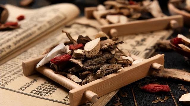 脑梗塞|3味中药从国家药典移除,有毒还致癌?给了我们哪些启示?