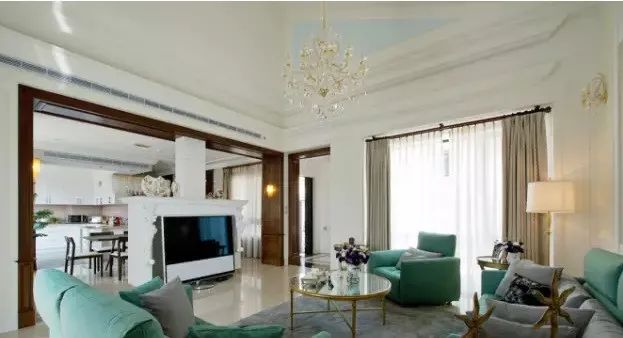 放弃3层别墅，坚持买210㎡大平层，入住后全家夸我考虑周到！