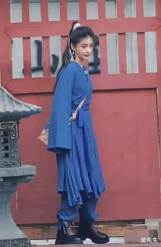 胡歌|不到24小时6个瓜：胡歌低调为母校捐赠物资，baby疑似被孤立