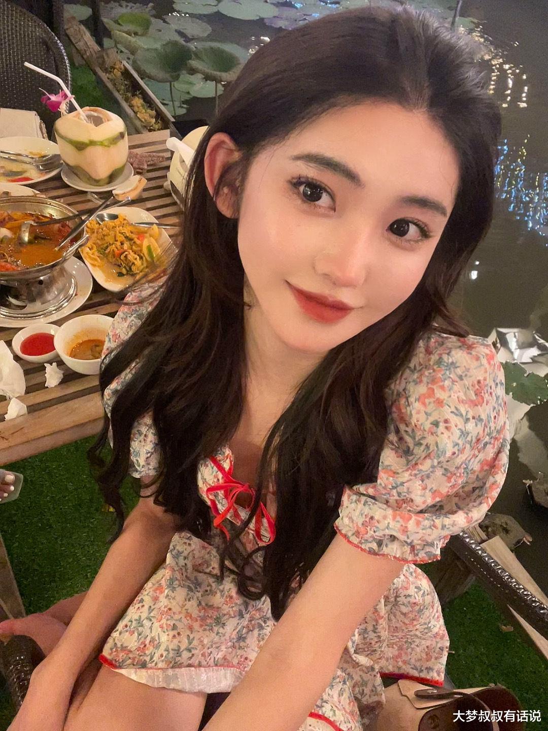 |98万粉丝超仙正妹网红原是男儿身!承认了“动手术”晒照片证明