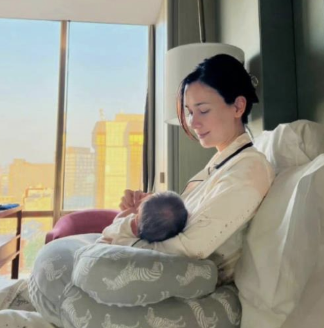 卢靖姗|卢靖姗带女儿秋游,生娃两个月身材能打,孩子英文名致敬老爸韩庚