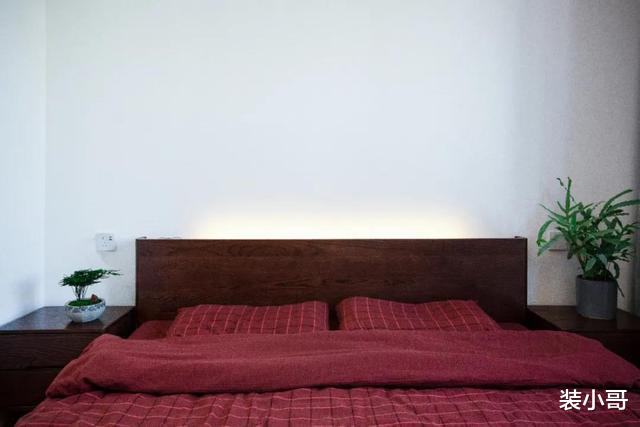 全屋定制更优秀,看这对小夫妻如何把玩空间,一进门就把人吸引住