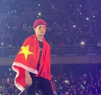 春晚|生在红旗下，上春晚被广泛认可的6位港台艺人：各个立场鲜明