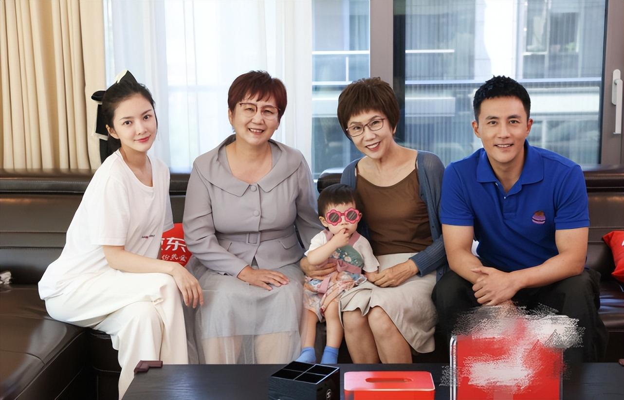 王灿|?杜淳老婆晒美照，被吐槽没有戚薇自信，本尊：别拿我跟明星比