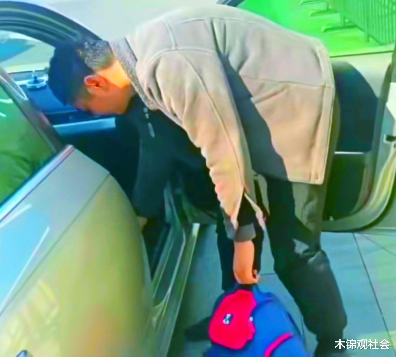 春晚|胡鑫宇失踪98天，丁佳怡的爸爸来到家里拜年，会有好消息吗？