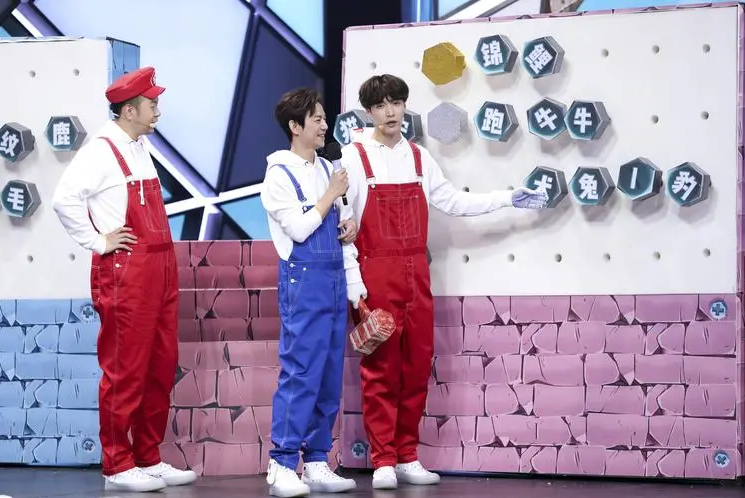 何炅|常驻嘉宾台上台下无默契，何炅新综艺被爆带不动，难迎第二春？