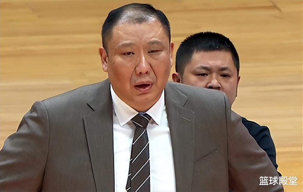 吉林省|吉林碾压北京！王晗完美针对，琼斯无解，北京失误狂铁，书豪无奈