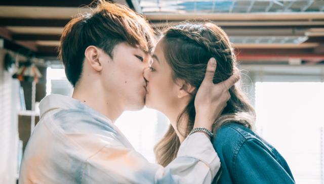 姜涛|Mirror陈卓贤:刚红就恋爱,脾气火爆惹官司,耍大牌遭雪藏