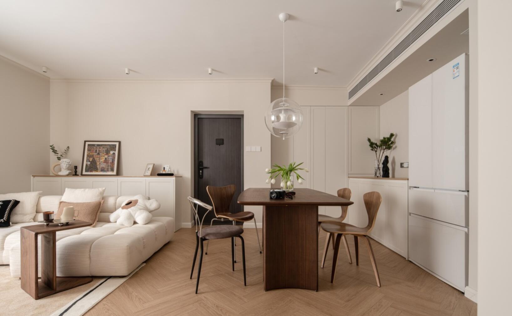 78㎡小家,她拒绝网红北欧风,以“简法”定位,完全后超有品质感