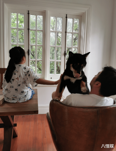 雷佳音|雷佳音老婆晒全家福,婆婆首次正面出镜,与儿媳好有母女相