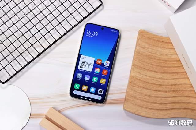 小米科技|高端市场不再枯燥,好评率98%以上,市场表现超华为