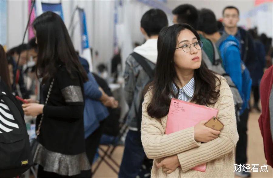 考研|一个女大学生的故事:大学毕业患上拔毛癖,入职两个月被辞退