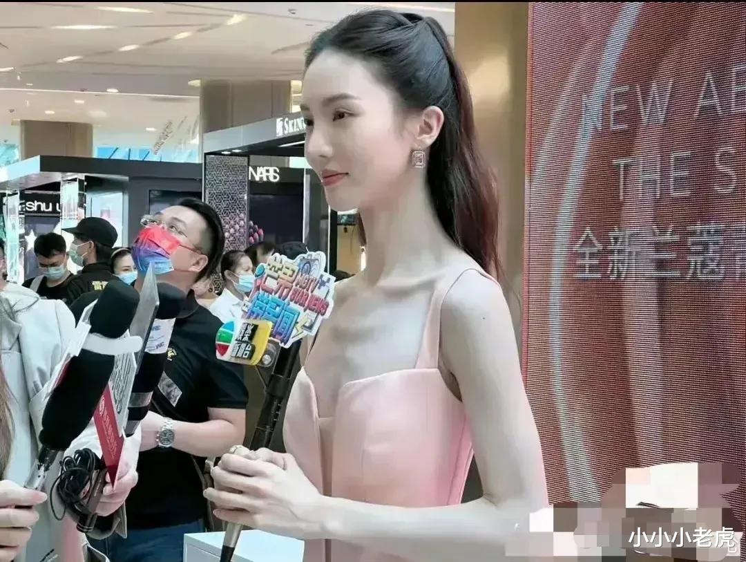 金晨|金晨瘦得有点可怕 只剩皮包骨 毫无美感可言