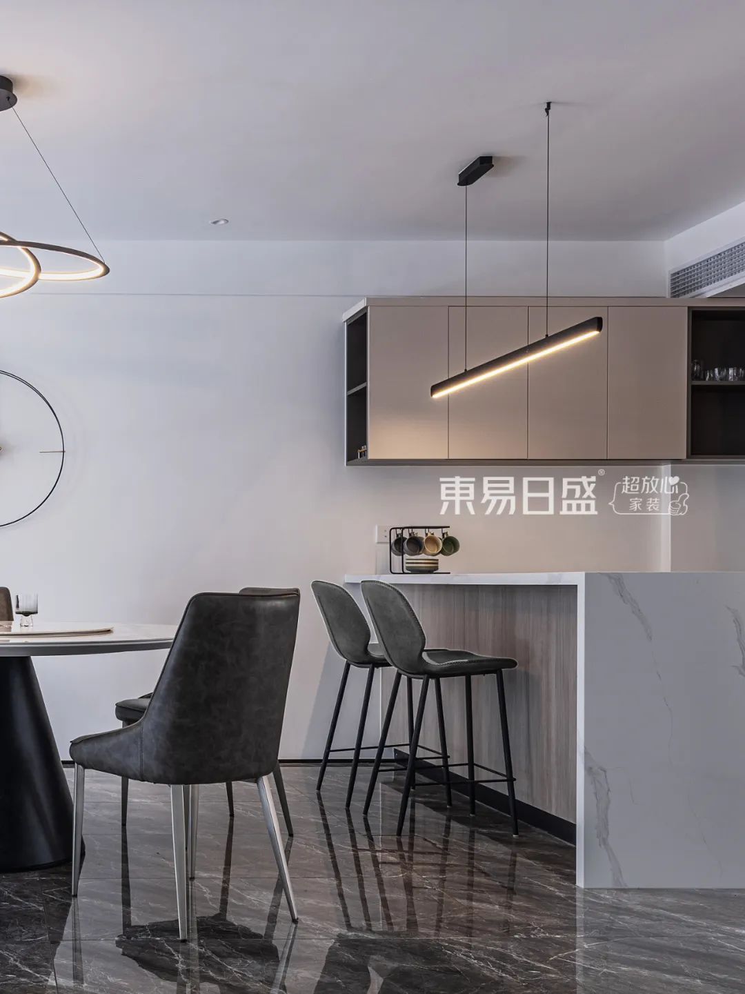 385平米简约风独栋别墅实景 自然主义美学的极简演绎!