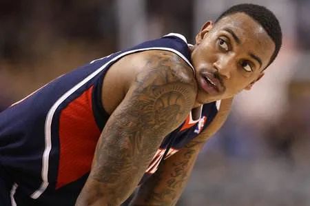 杰夫·蒂格|33岁的后卫突然就退役了！去年才刚拿下NBA总冠军