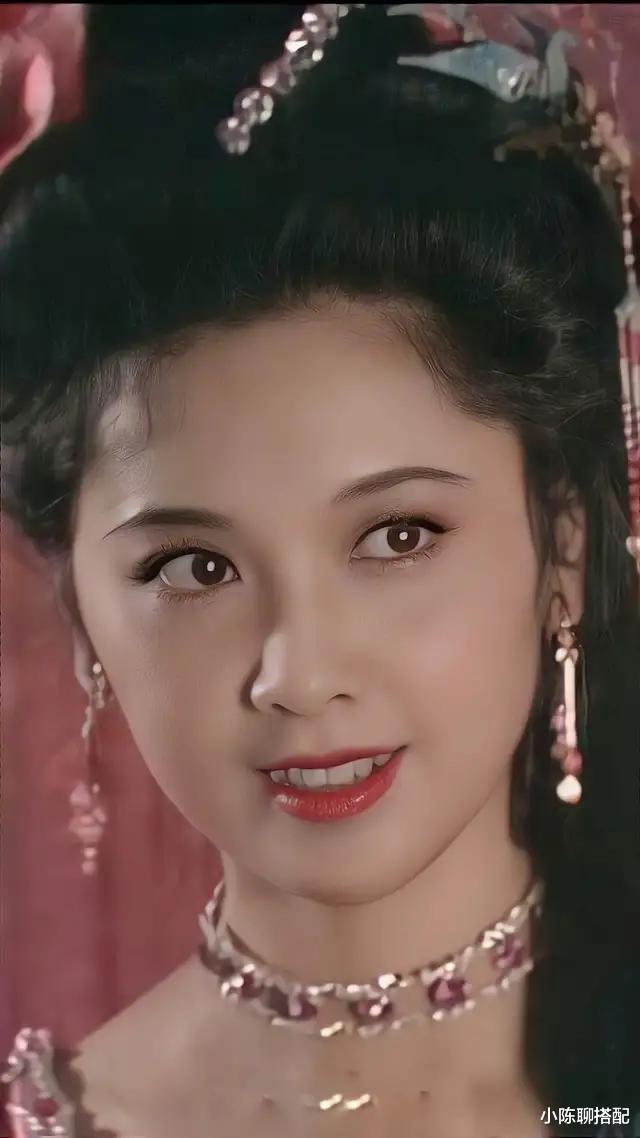 女儿国|“最美女儿国国王”朱琳，古典又端庄，难怪越老越优雅