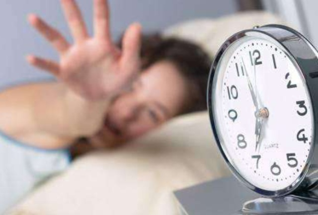 甲状腺|晨起第一件事不是喝水，也不是上厕所，很少人能做对，有你吗？